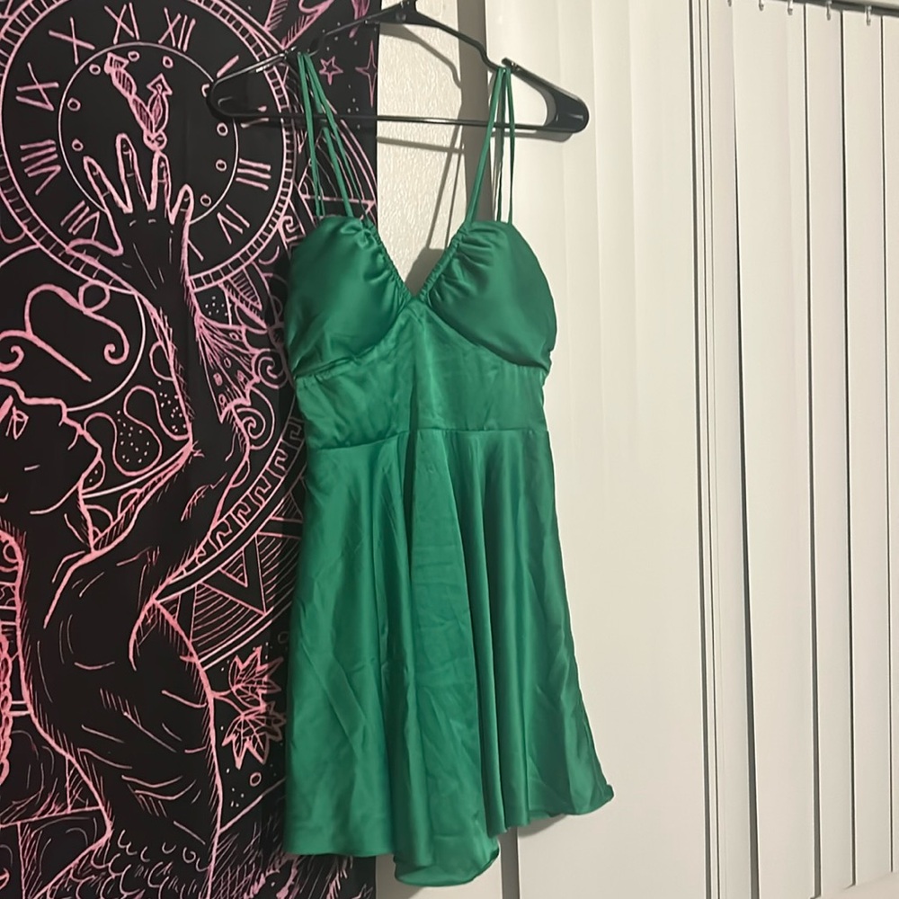 City studio green knee length dress